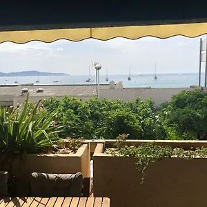 T2 Dans Résidence Avec Accès Direct à La Cavalaire-sur-Mer